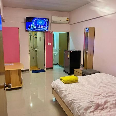 Gedkanok Apartment Bangkok Exterior foto